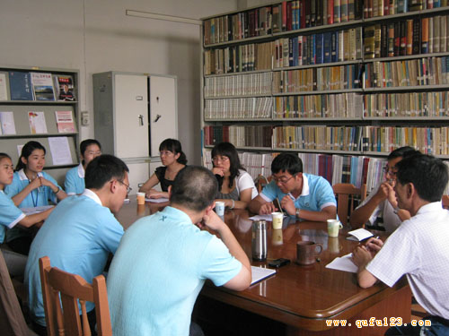 山东大学威海分校商学院暑期调研团走访曲阜师