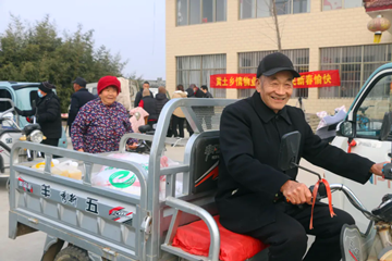 曲阜这个村发年货啦！！！